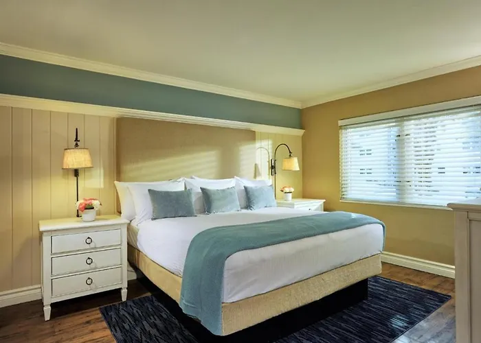 Edgewater Beach Hotel